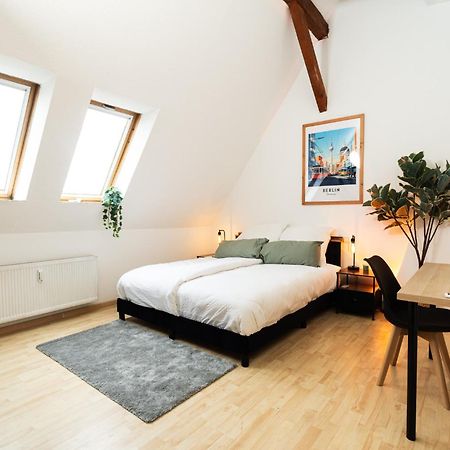 Staywell - Lichtdurchflutetes Apartment Mit Terasse Берлин Экстерьер фото